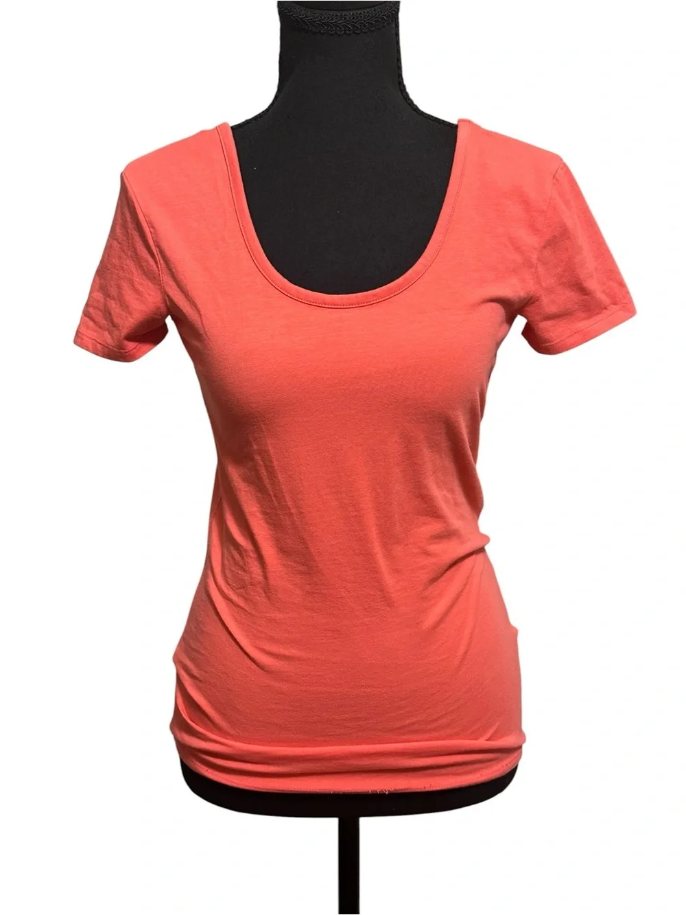 Old Navy Scoop Neck Short Sleeve Tee